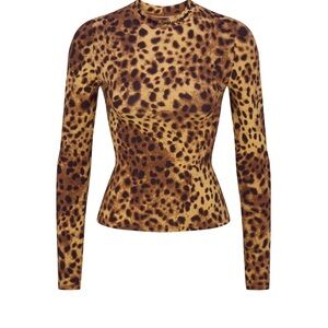 Brand New Dolce and Gabbana X SKIMS leopard  T shirt size XS.